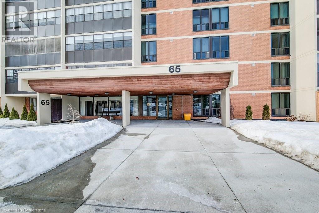 Property at 65 WESTMOUNT Road N image 2