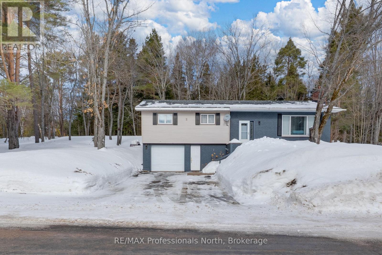 2 Murray Street, Sundridge, Ontario  P0A 1Z0 - Photo 2 - X11993685