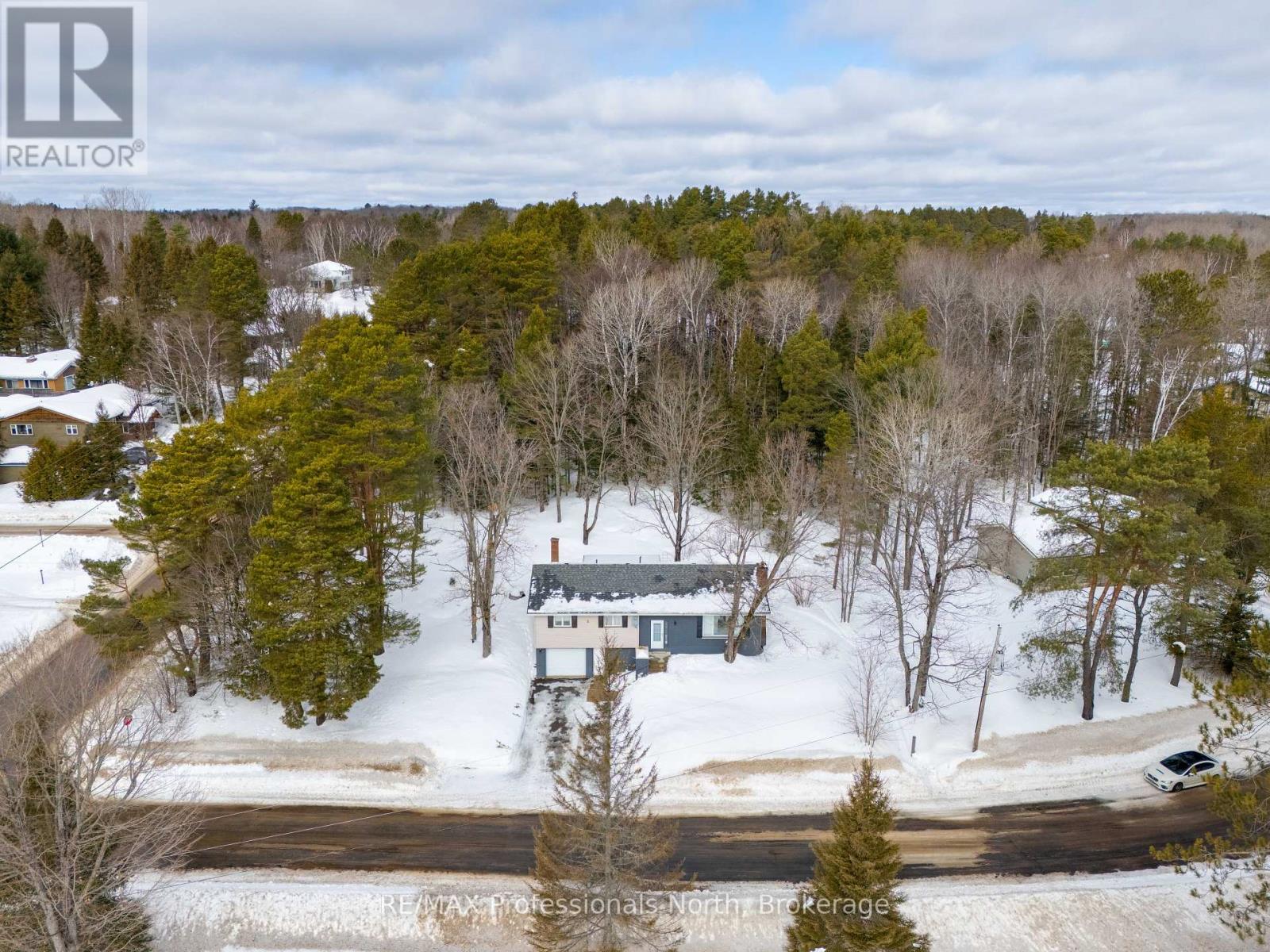 2 Murray Street, Sundridge, Ontario  P0A 1Z0 - Photo 4 - X11993685