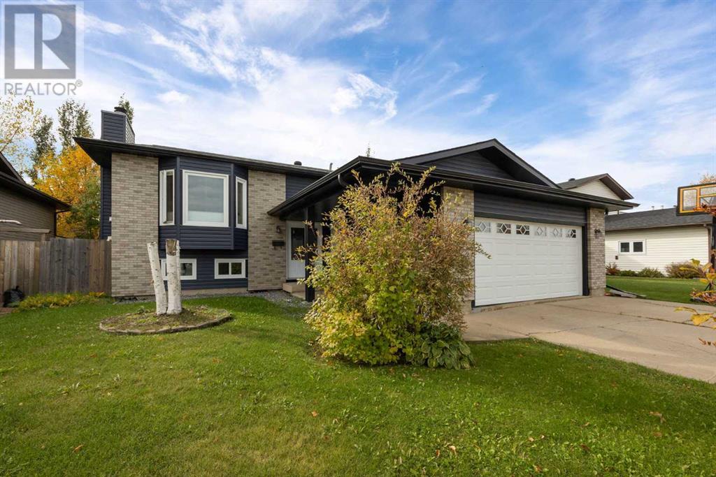 Property at 121 Berens Place image 3