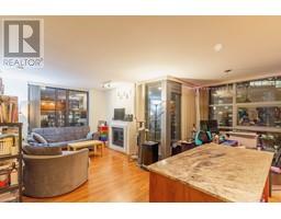 903 989 BEATTY STREET, Vancouver, British Columbia