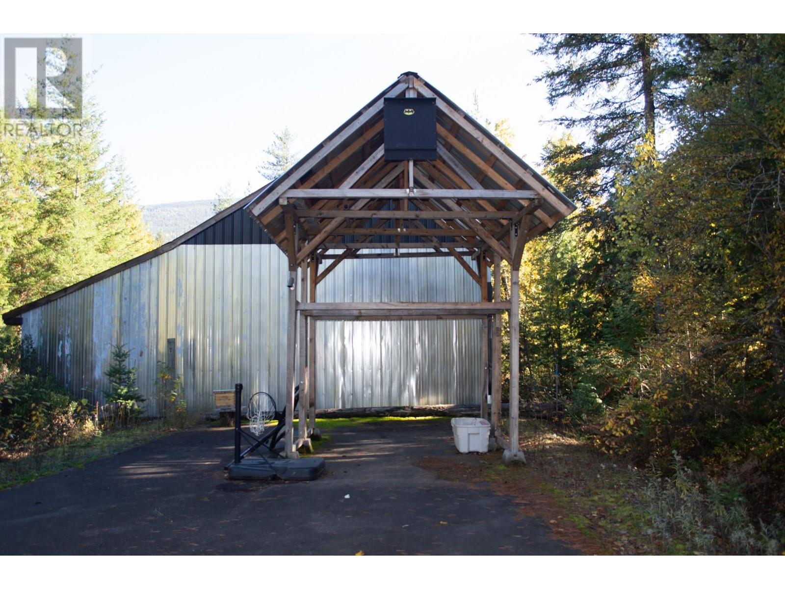 4024 Finucane-Rokosh Road, Malakwa, British Columbia  V0E 2J0 - Photo 30 - 10336973