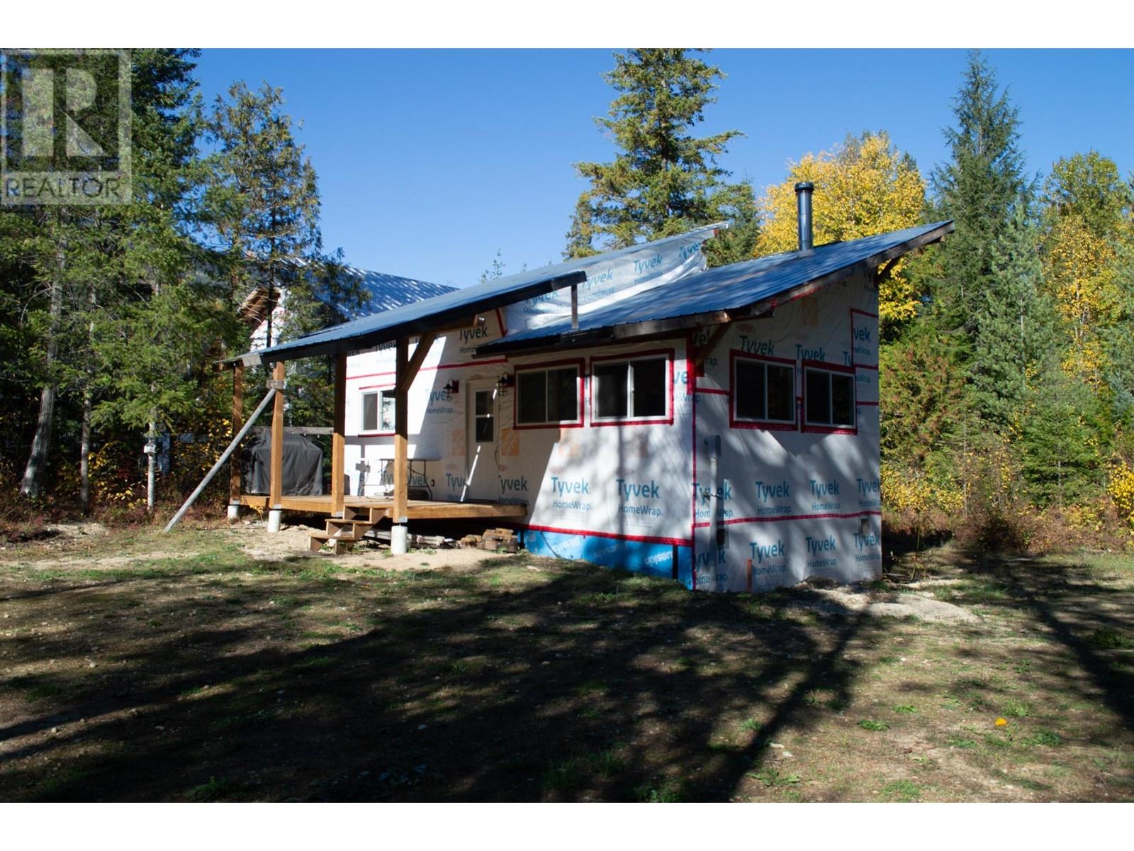 4024 Finucane-Rokosh Road, Malakwa, British Columbia  V0E 2J0 - Photo 4 - 10336973