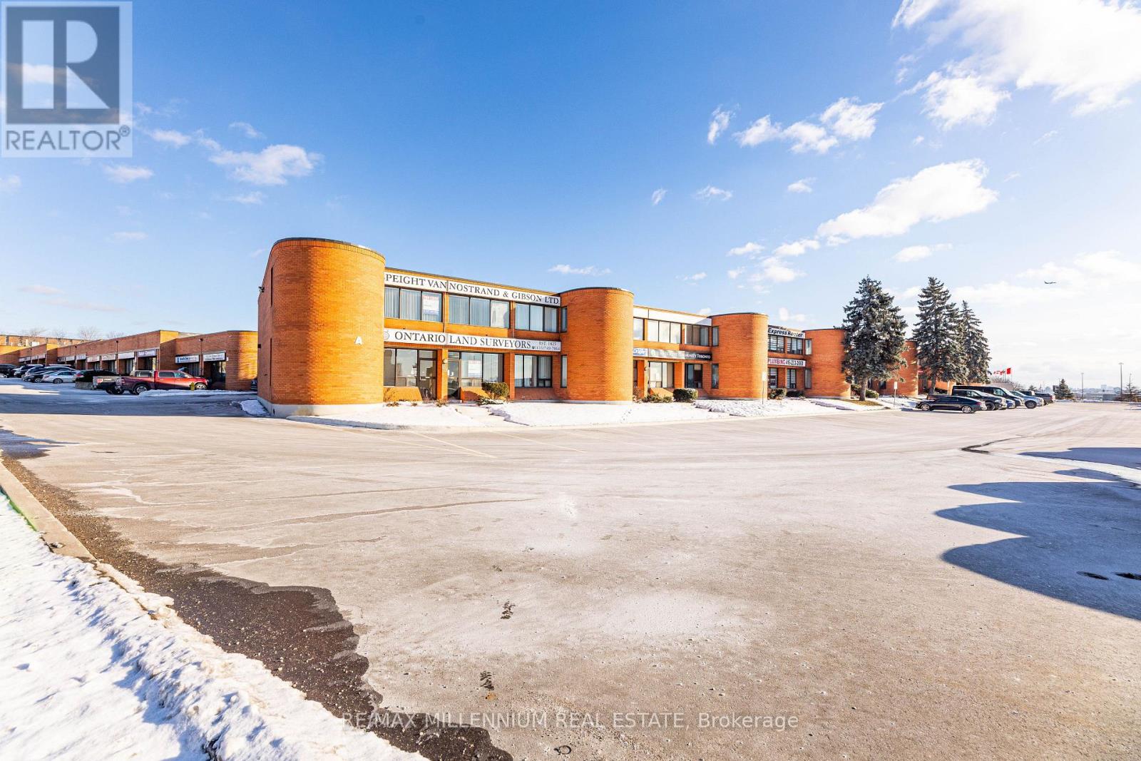 65 (Ground Floor) - 750 Oakdale Road, Toronto (Glenfield-Jane Heights), Ontario  M3M 2H3 - Photo 2 - W11993638
