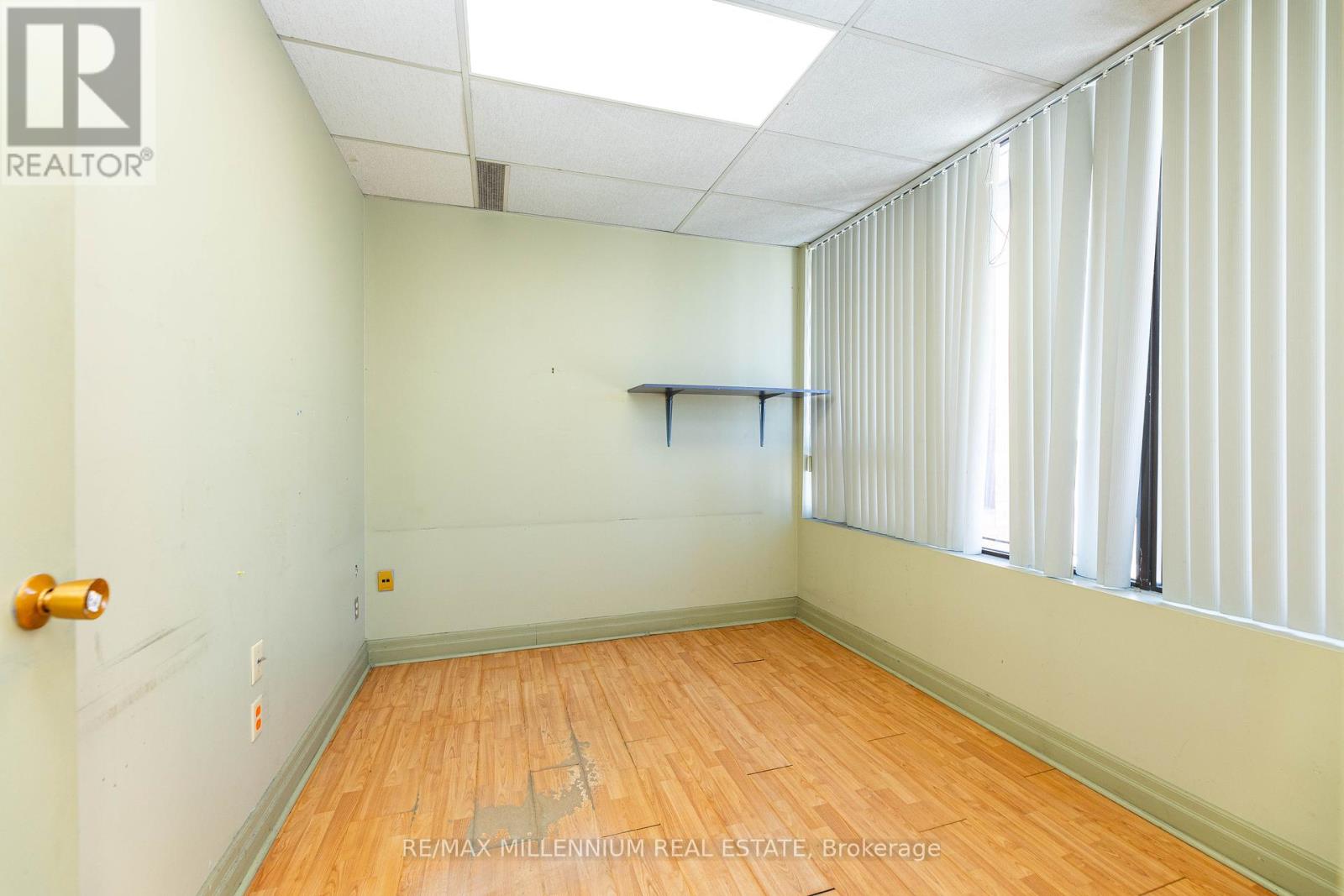 65 (Ground Floor) - 750 Oakdale Road, Toronto (Glenfield-Jane Heights), Ontario  M3M 2H3 - Photo 5 - W11993638
