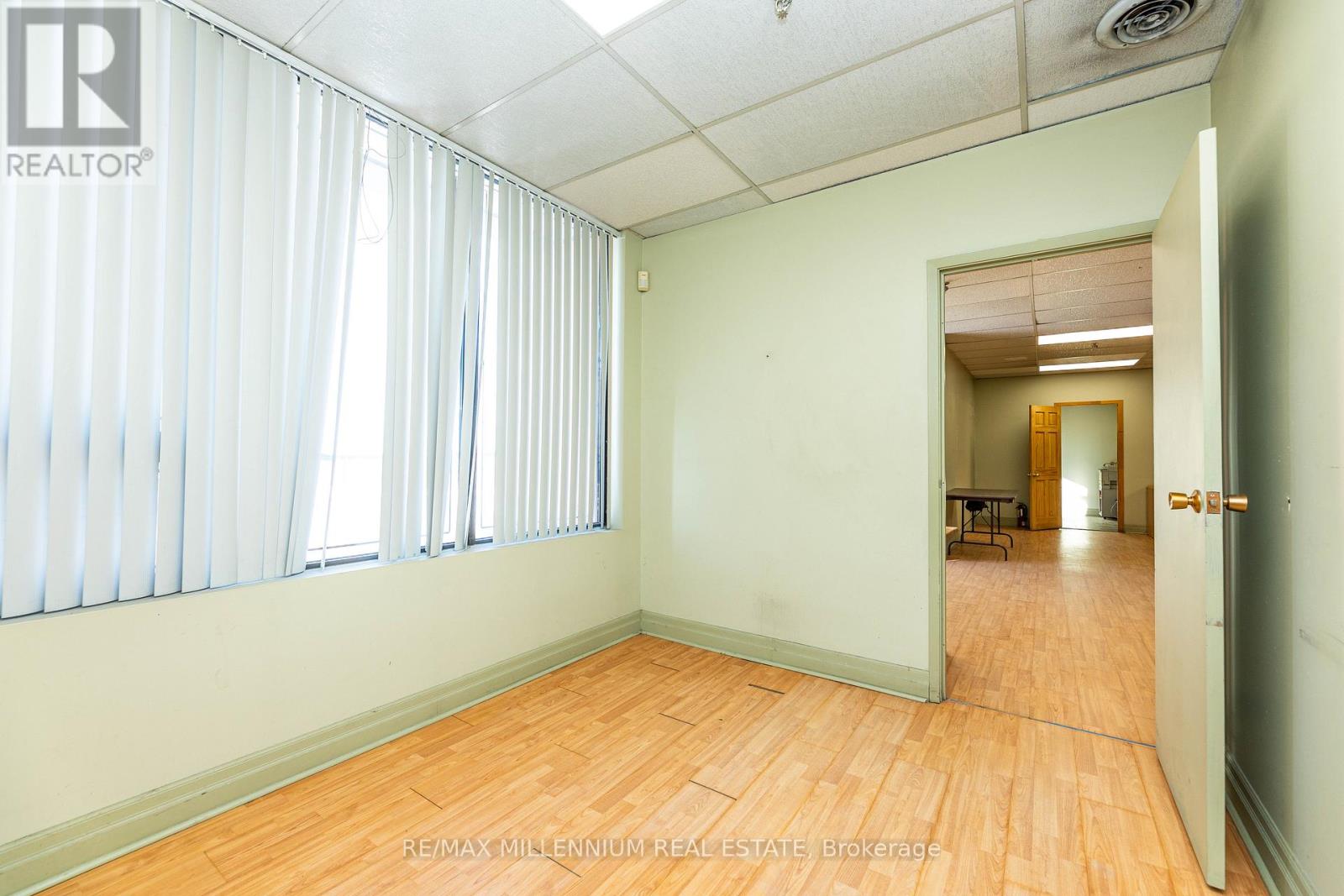 65 (Ground Floor) - 750 Oakdale Road, Toronto (Glenfield-Jane Heights), Ontario  M3M 2H3 - Photo 6 - W11993638
