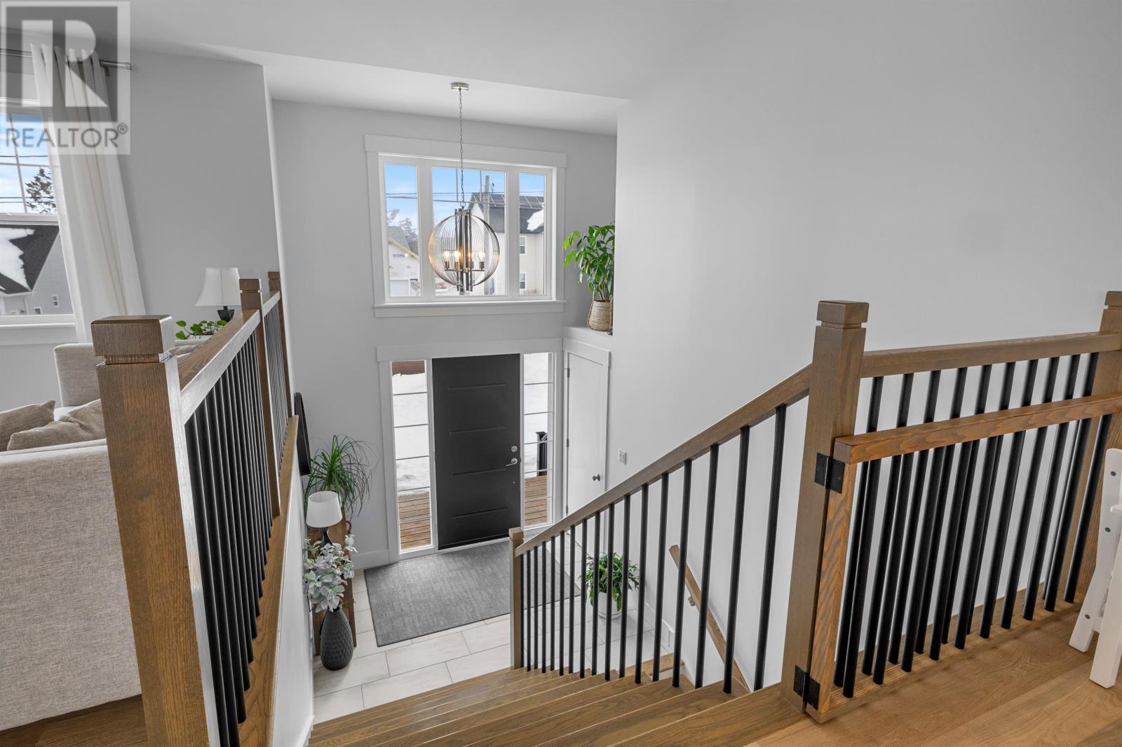 Property at 178 Essex Crescent image 3