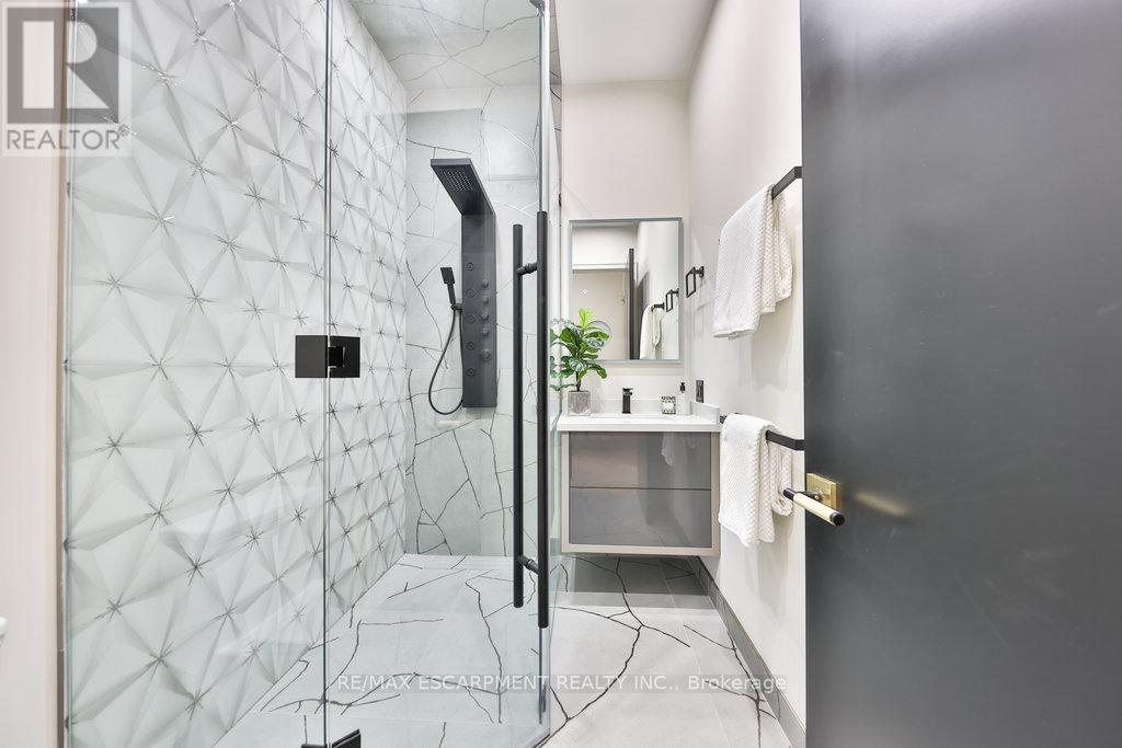 55 West 22nd Street, Hamilton, Ontario  L9C 4N5 - Photo 15 - X11952879