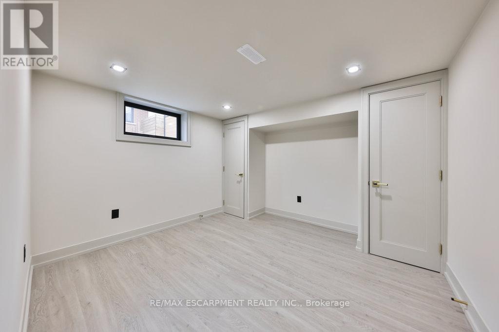 55 West 22nd Street, Hamilton, Ontario  L9C 4N5 - Photo 26 - X11952879