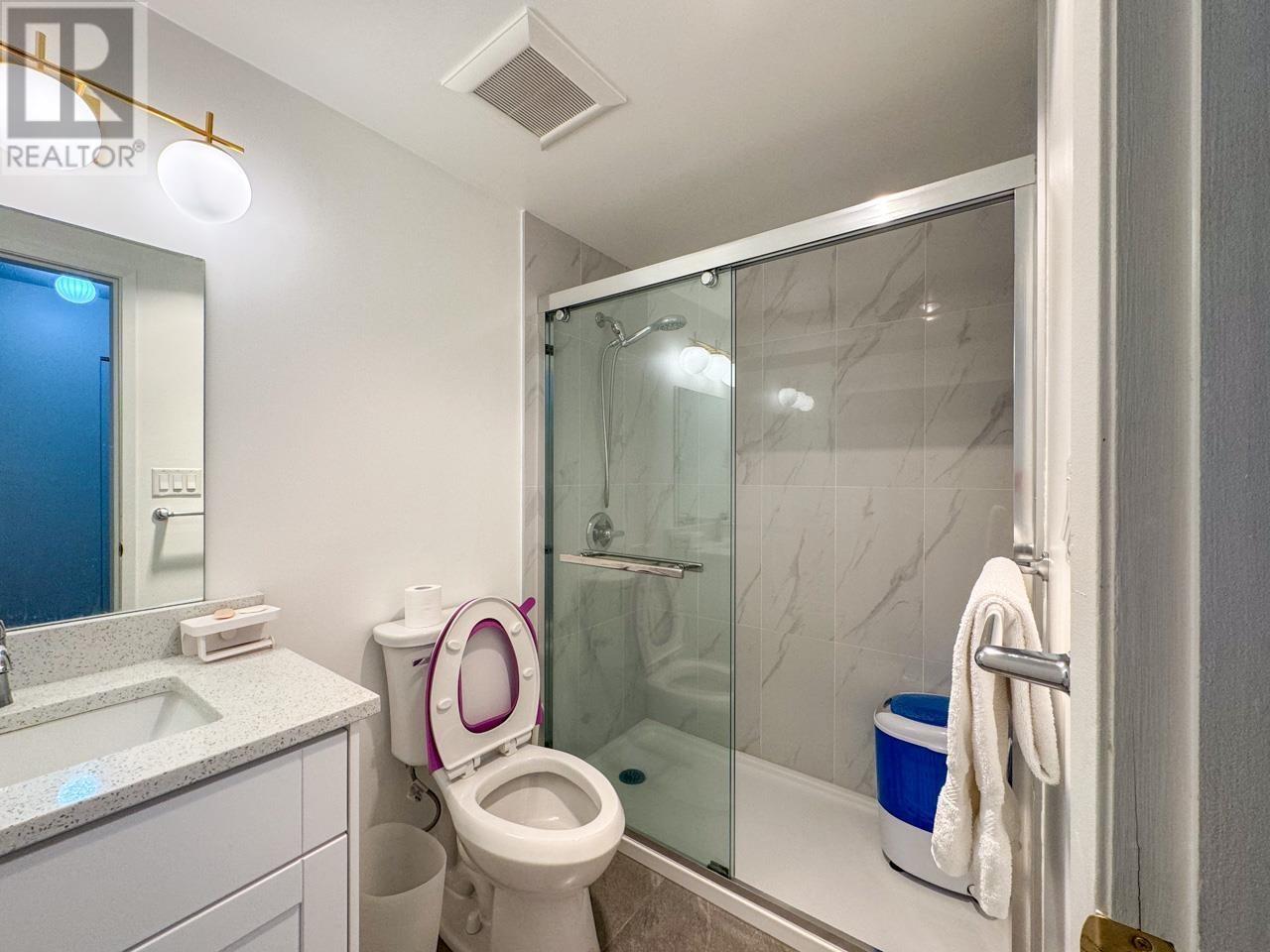 Listing Picture 3 of 4 : 213 6420 BUSWELL STREET, Richmond / 烈治文 - 魯藝地產 Yvonne Lu Group - MLS Medallion Club Member