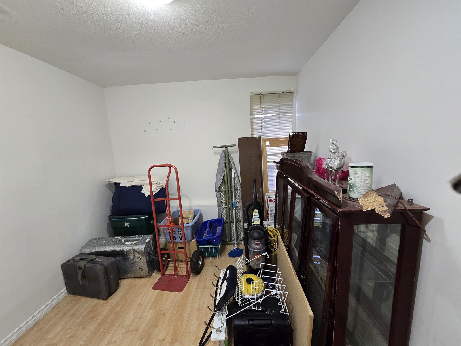 Property at 9400 119 STREET image 2