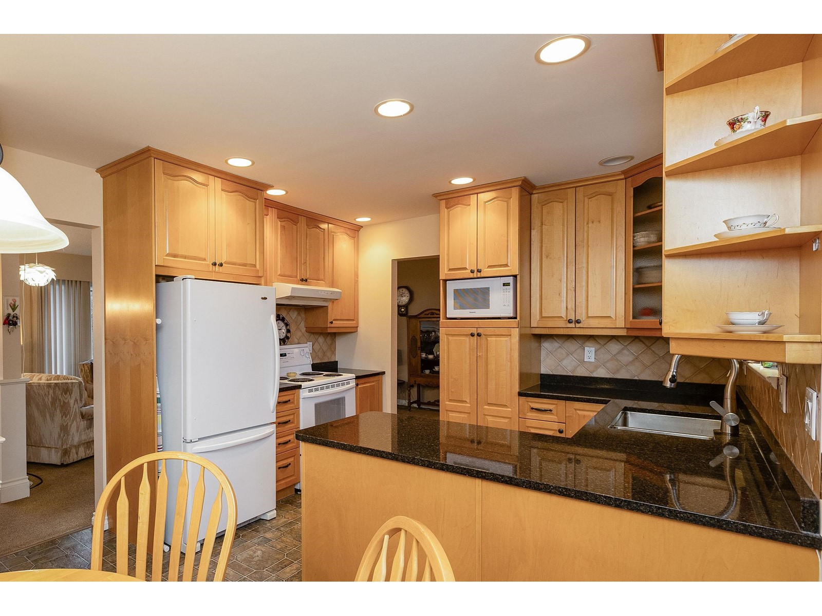 15613 18 Avenue, Surrey, British Columbia  V4A 1X3 - Photo 16 - R2971115