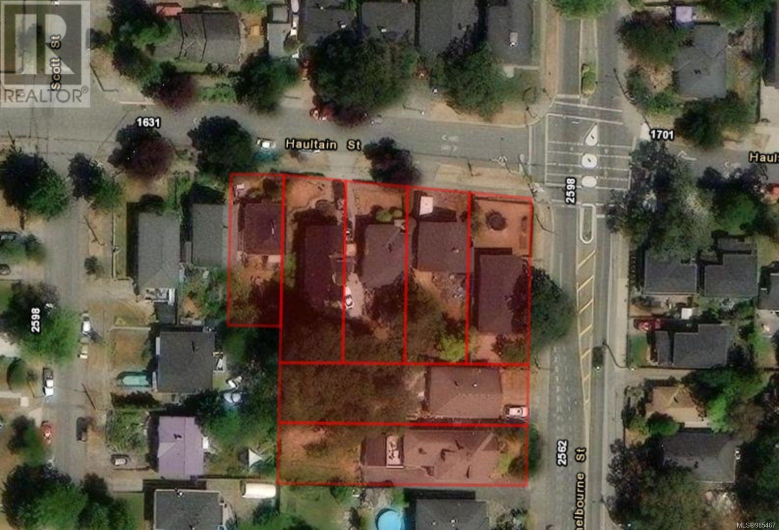 Property at 1649 Haultain St image 1
