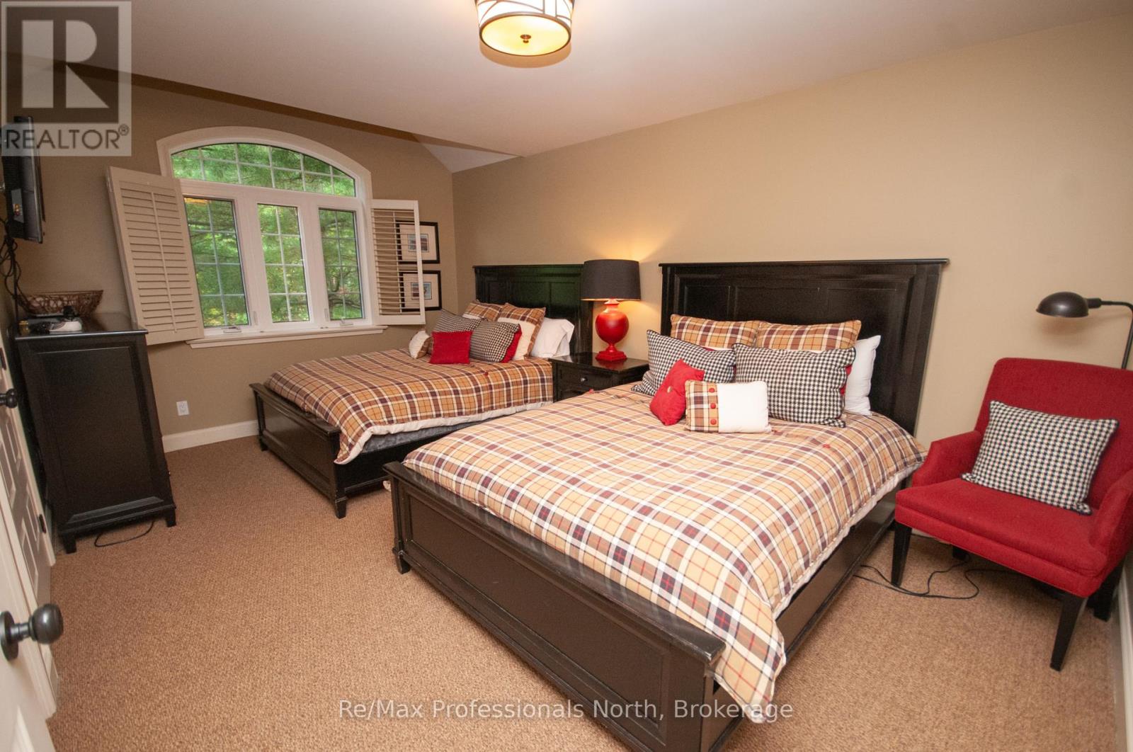 Sandfield 2, Week 10 - 3876 Muskoka Road 118, Muskoka Lakes, Ontario  P0B 1J0 - Photo 16 - X11993772