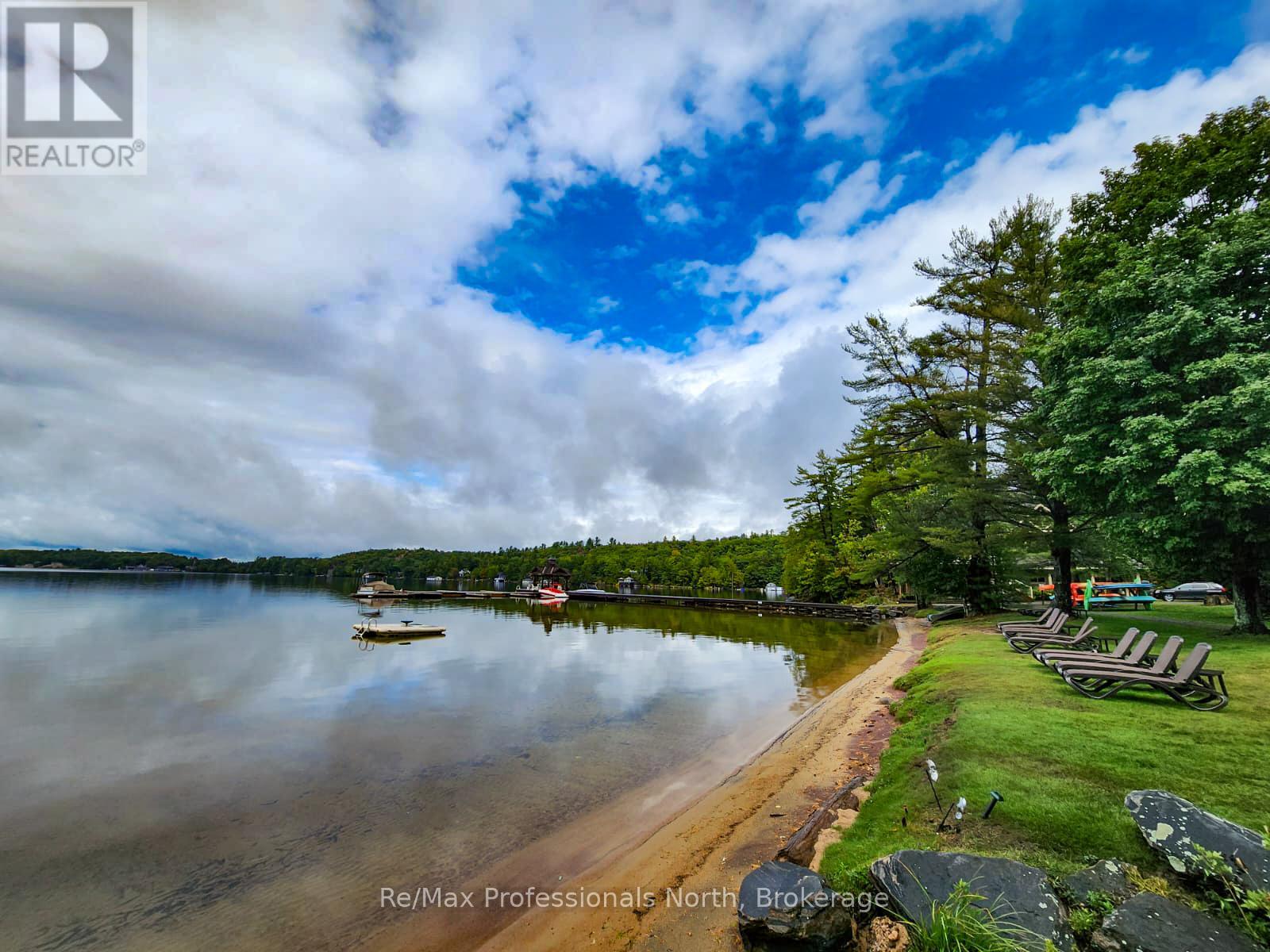 Sandfield 2, Week 10 - 3876 Muskoka Road 118, Muskoka Lakes, Ontario  P0B 1J0 - Photo 2 - X11993772