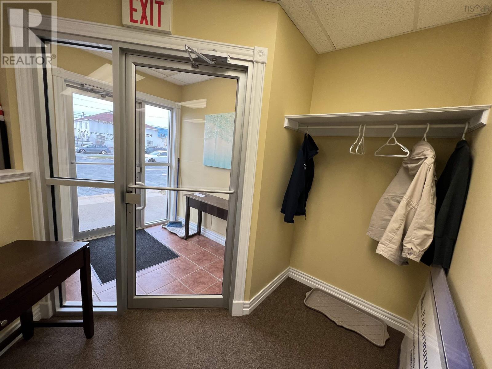 33 Thorne Avenue, Burnside, Nova Scotia  B3B 2E7 - Photo 2 - 202503845