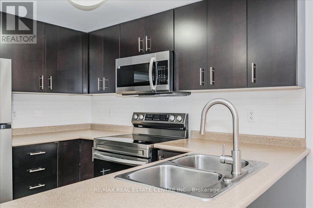 Property at 202 - 41 GOODWIN DRIVE image 5