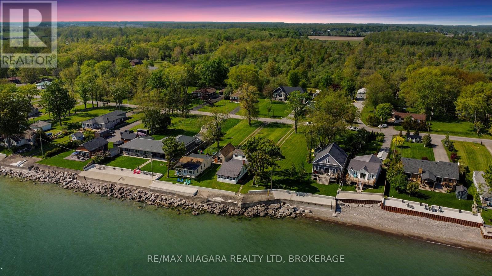 Property at 10953 LAKESHORE ROAD image 2