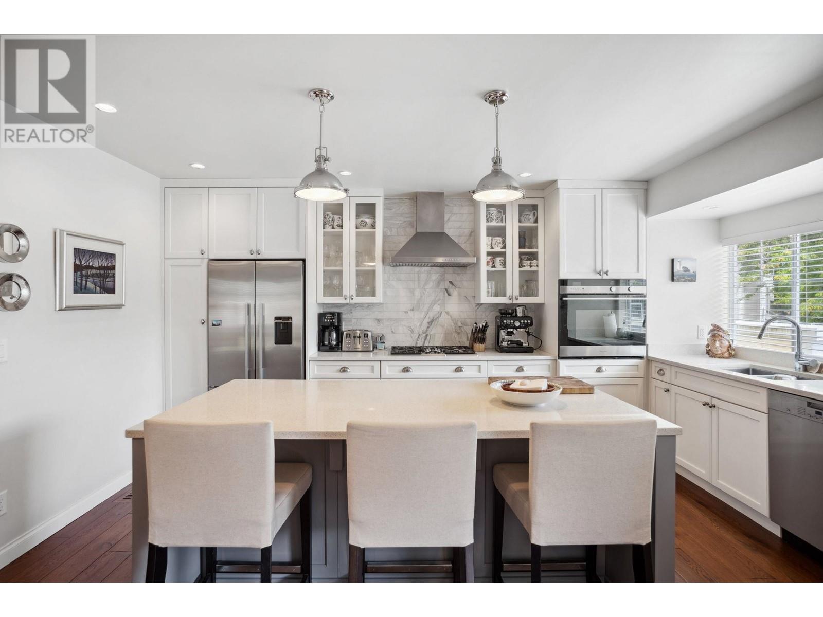 230 WATERLEIGH DRIVE, Vancouver, British Columbia