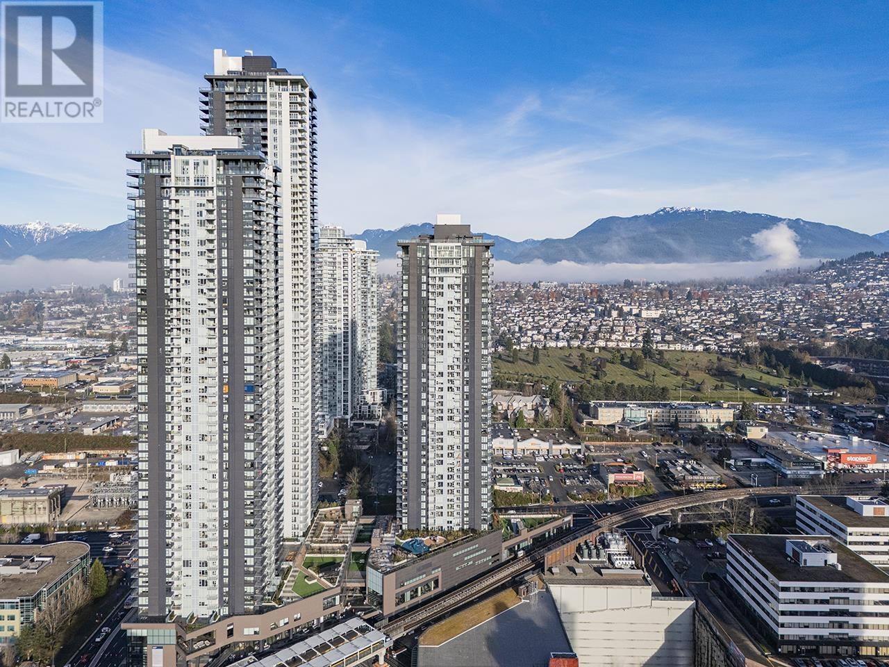 Listing Picture 39 of 40 : 1110 4168 LOUGHEED HIGHWAY, Burnaby / 本拿比 - 魯藝地產 Yvonne Lu Group - MLS Medallion Club Member