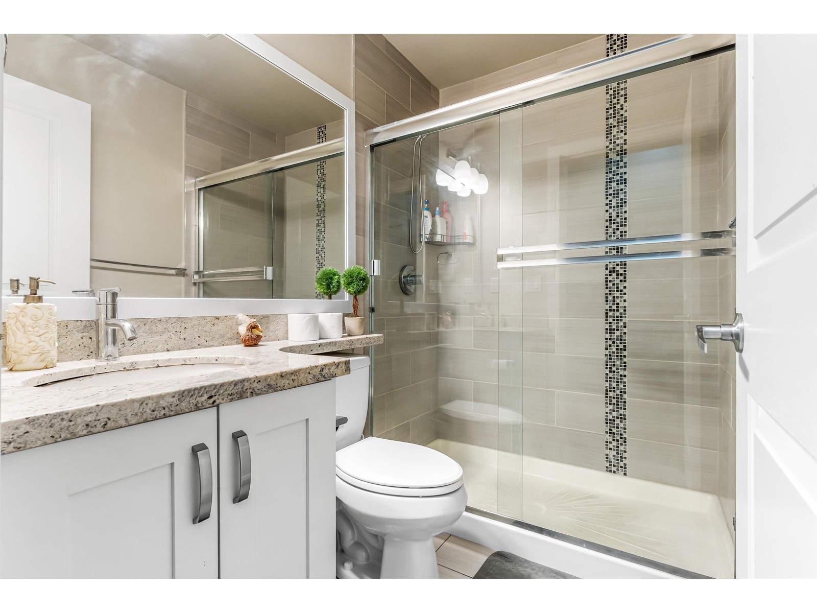 205 13897 Fraser Highway, Surrey, British Columbia  V3T 0G8 - Photo 16 - R2971677