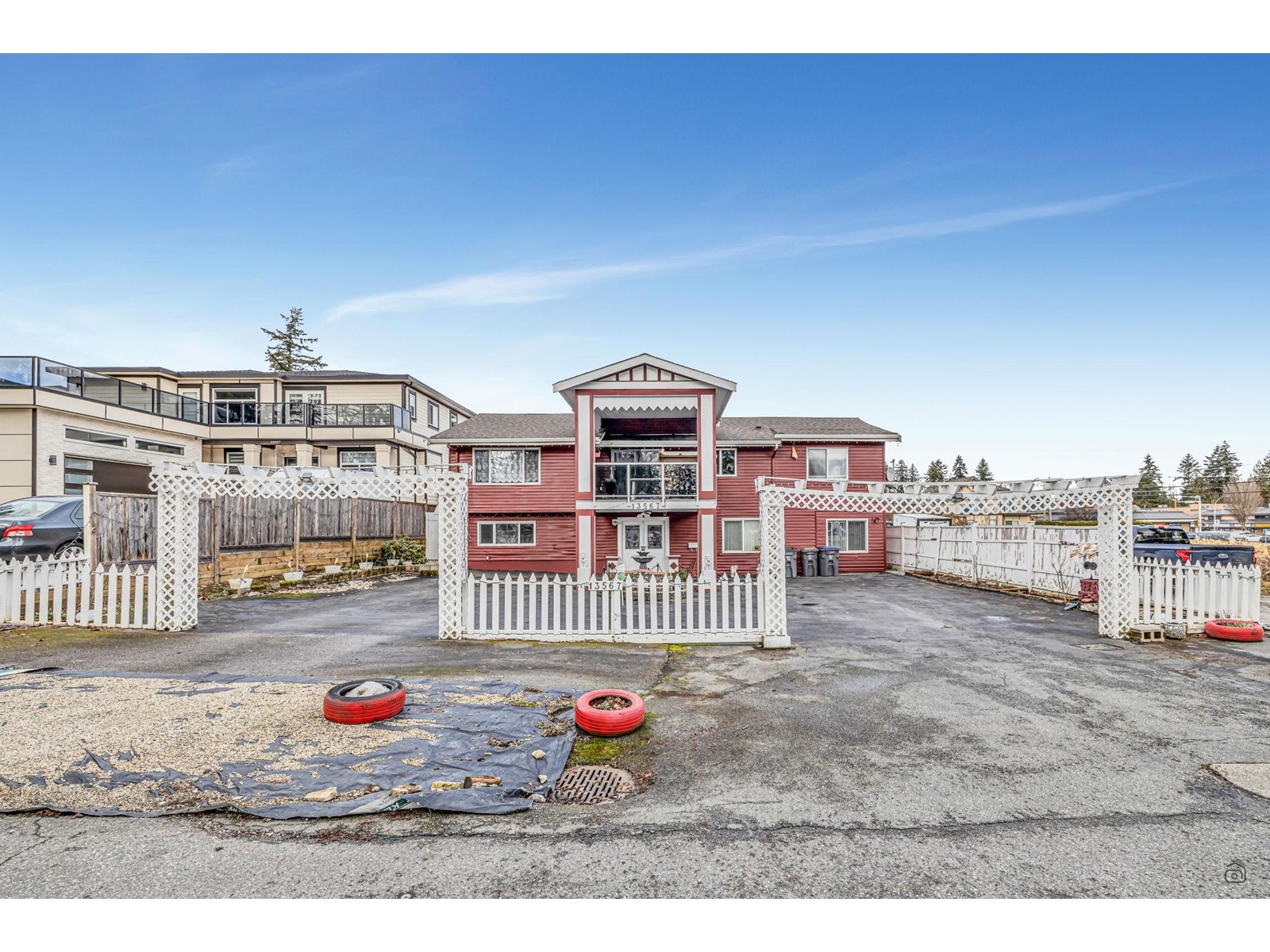 Property at 13567 67A AVENUE image 2