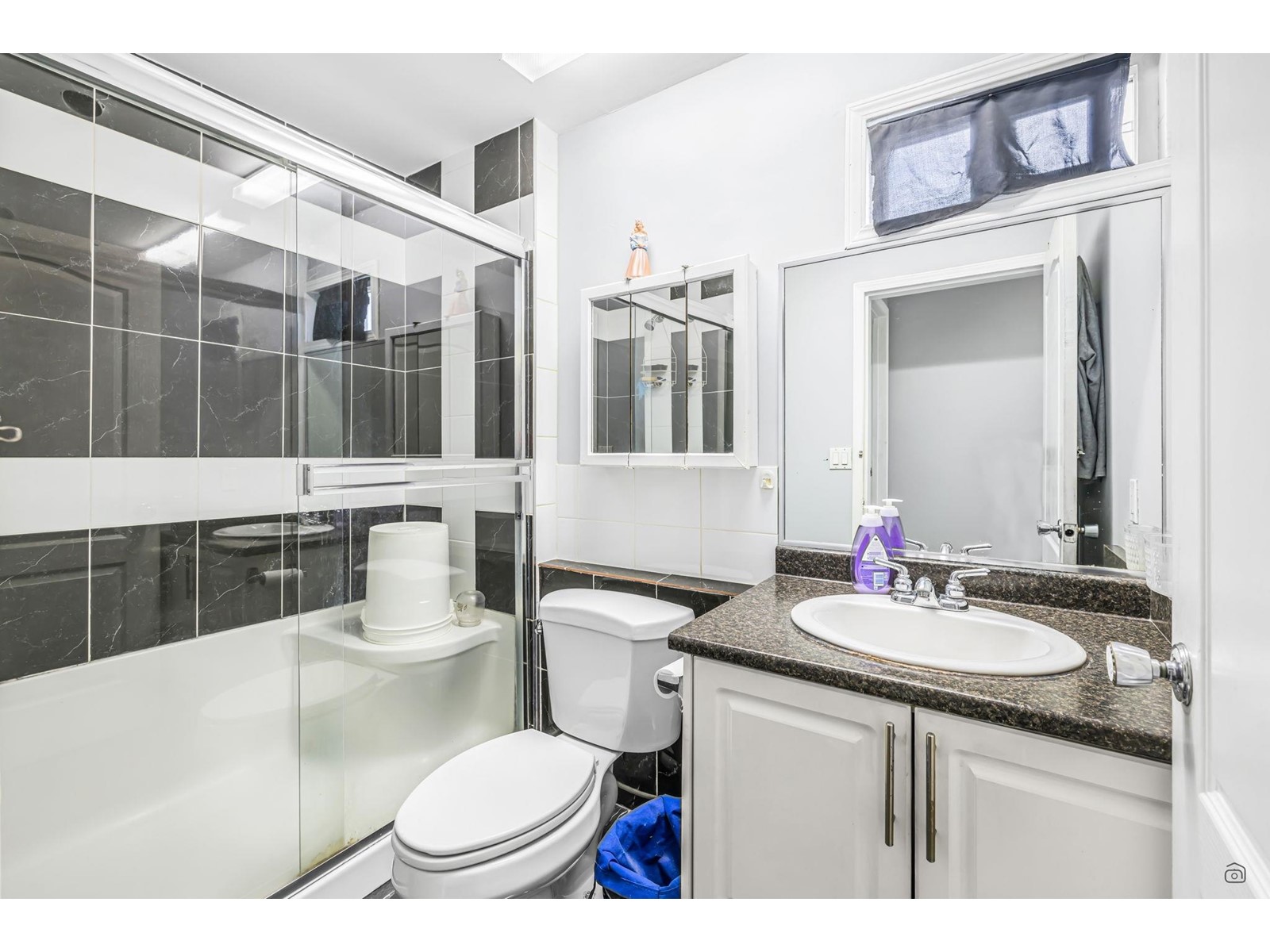 13567 67a Avenue, Surrey, British Columbia  V3W 2C1 - Photo 9 - R2971765