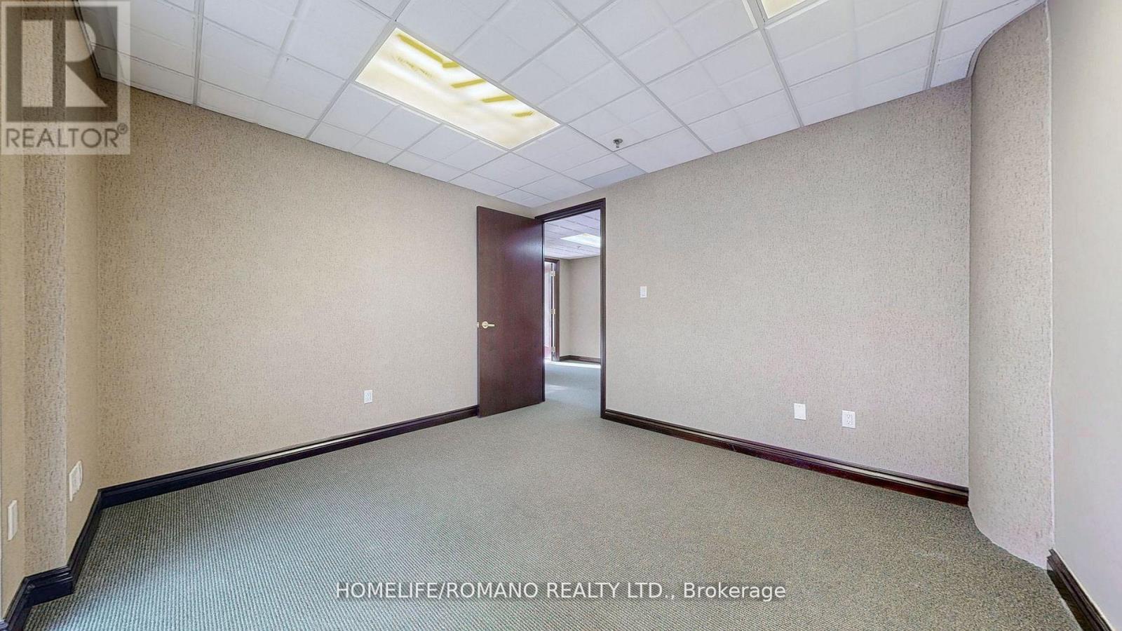 C1 &  C3 - 800 Sheppard Avenue, Toronto, Ontario  M3H 6B4 - Photo 31 - C11994012