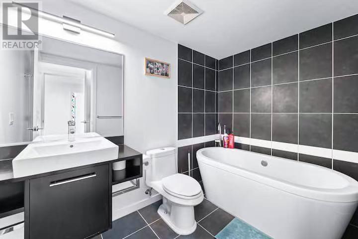 Listing Picture 11 of 16 : 3103 689 ABBOTT STREET, Vancouver / 溫哥華 - 魯藝地產 Yvonne Lu Group - MLS Medallion Club Member