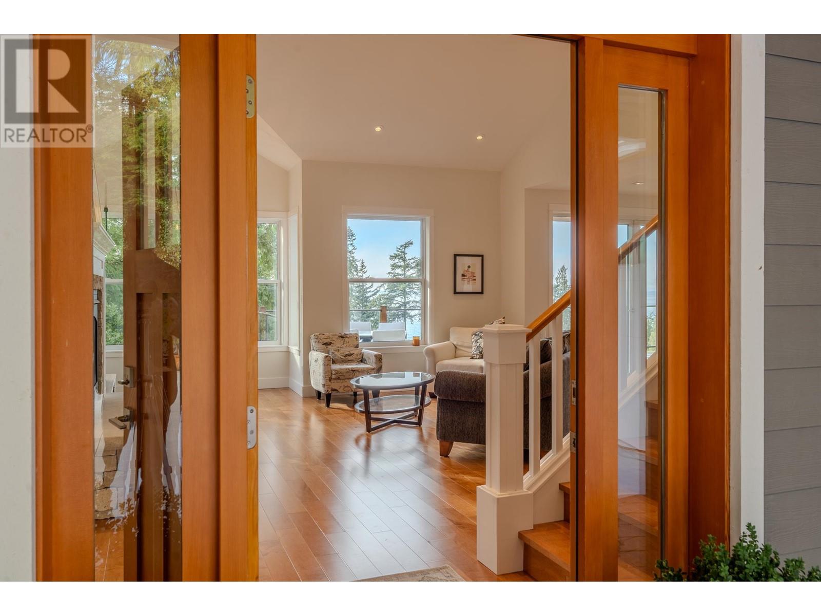 153 Swallow Road, Gibsons, British Columbia  V0N 1V3 - Photo 6 - R2953831
