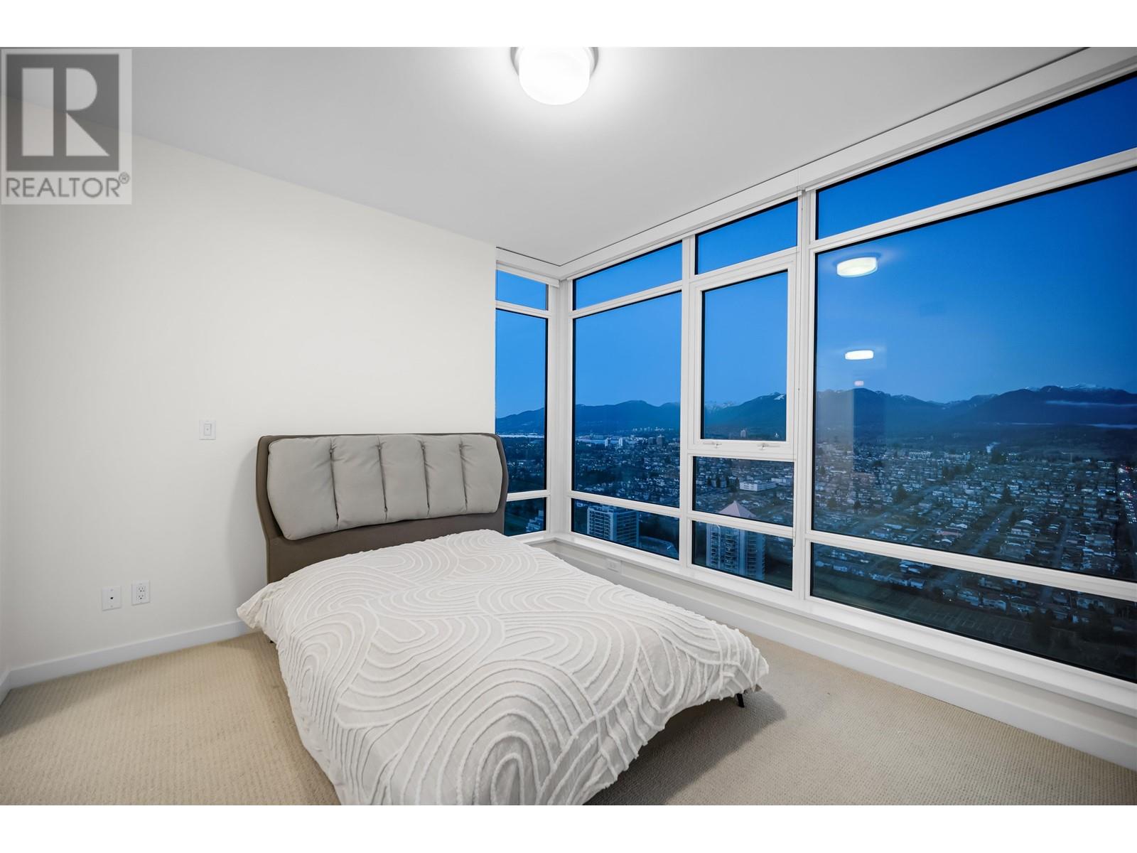 Listing Picture 13 of 28 : 4005 4485 SKYLINE DRIVE, Burnaby / 本拿比 - 魯藝地產 Yvonne Lu Group - MLS Medallion Club Member