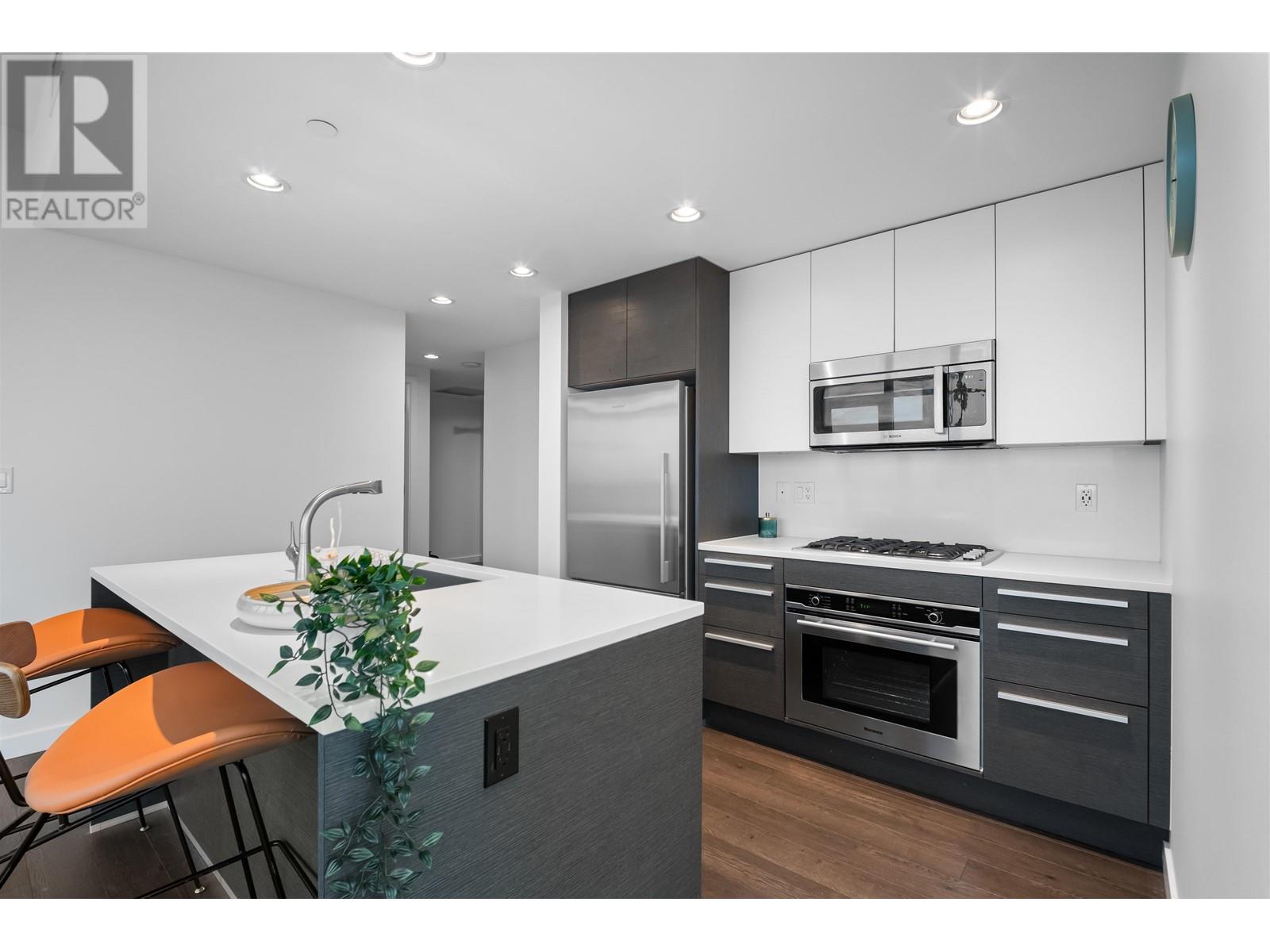 Listing Picture 10 of 28 : 4005 4485 SKYLINE DRIVE, Burnaby / 本拿比 - 魯藝地產 Yvonne Lu Group - MLS Medallion Club Member