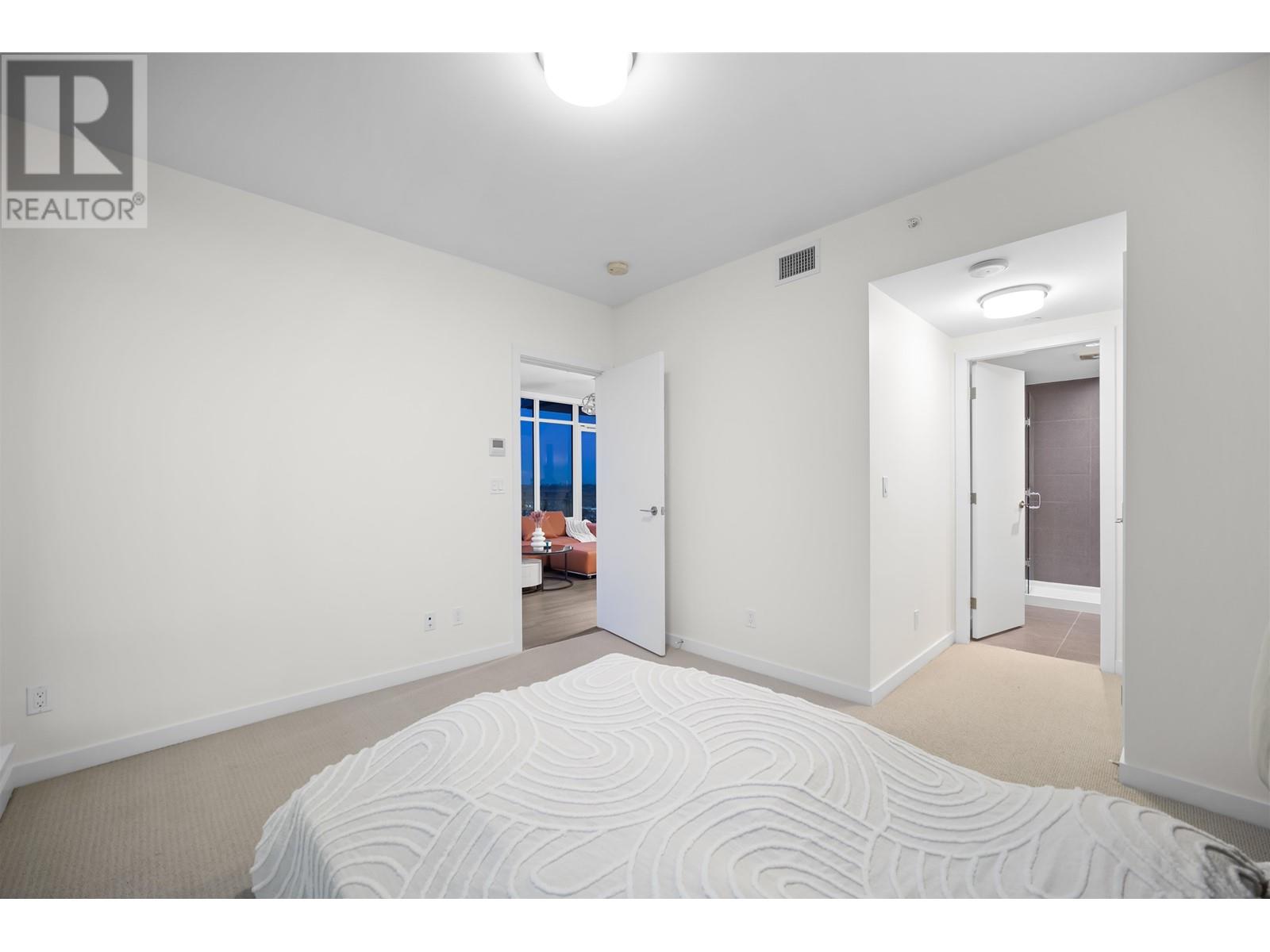 Listing Picture 17 of 28 : 4005 4485 SKYLINE DRIVE, Burnaby / 本拿比 - 魯藝地產 Yvonne Lu Group - MLS Medallion Club Member