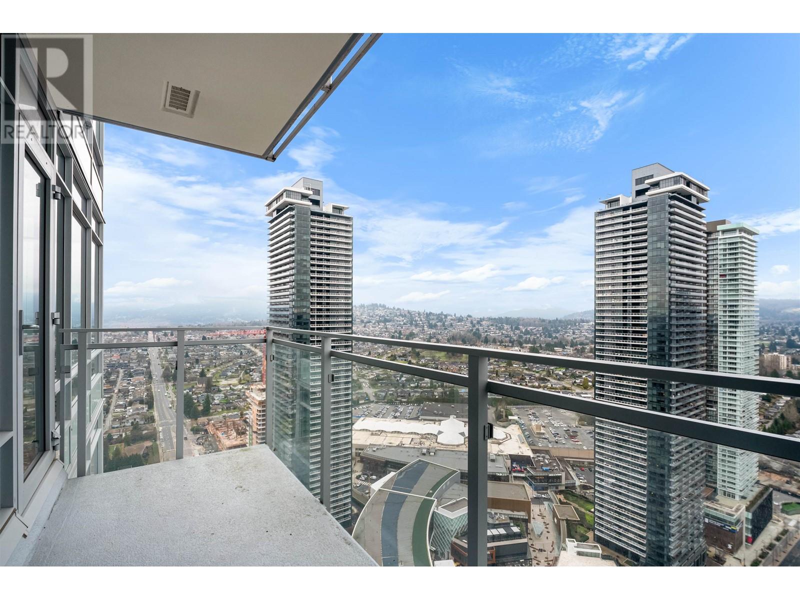 Listing Picture 21 of 28 : 4005 4485 SKYLINE DRIVE, Burnaby / 本拿比 - 魯藝地產 Yvonne Lu Group - MLS Medallion Club Member