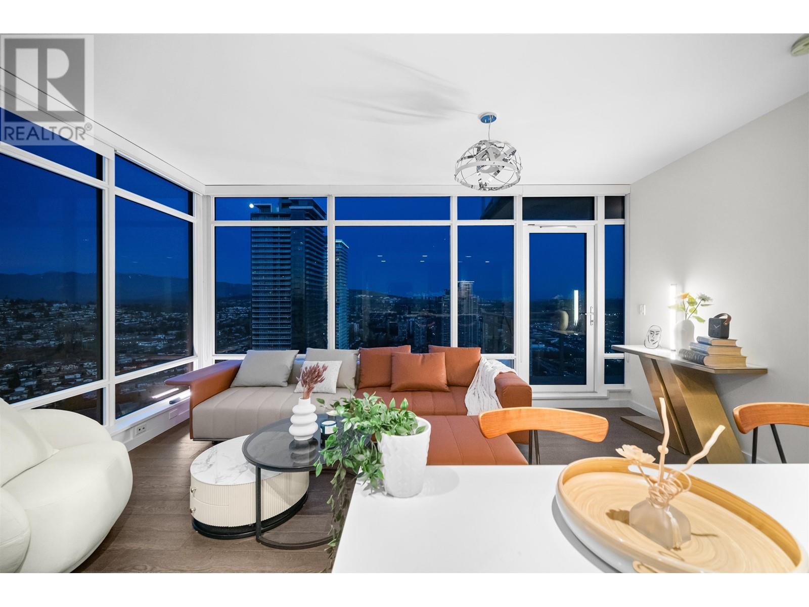 Listing Picture 9 of 28 : 4005 4485 SKYLINE DRIVE, Burnaby / 本拿比 - 魯藝地產 Yvonne Lu Group - MLS Medallion Club Member