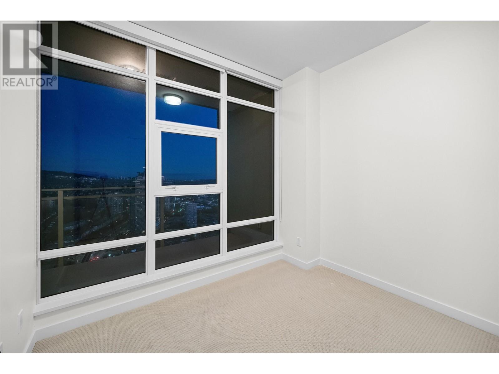 Listing Picture 16 of 28 : 4005 4485 SKYLINE DRIVE, Burnaby / 本拿比 - 魯藝地產 Yvonne Lu Group - MLS Medallion Club Member