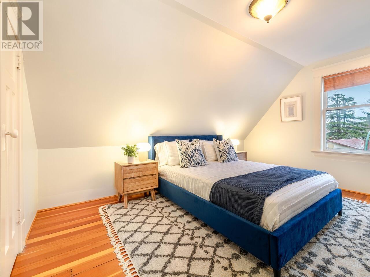 Listing Picture 18 of 36 : 4537 WELWYN STREET, Vancouver / 溫哥華 - 魯藝地產 Yvonne Lu Group - MLS Medallion Club Member