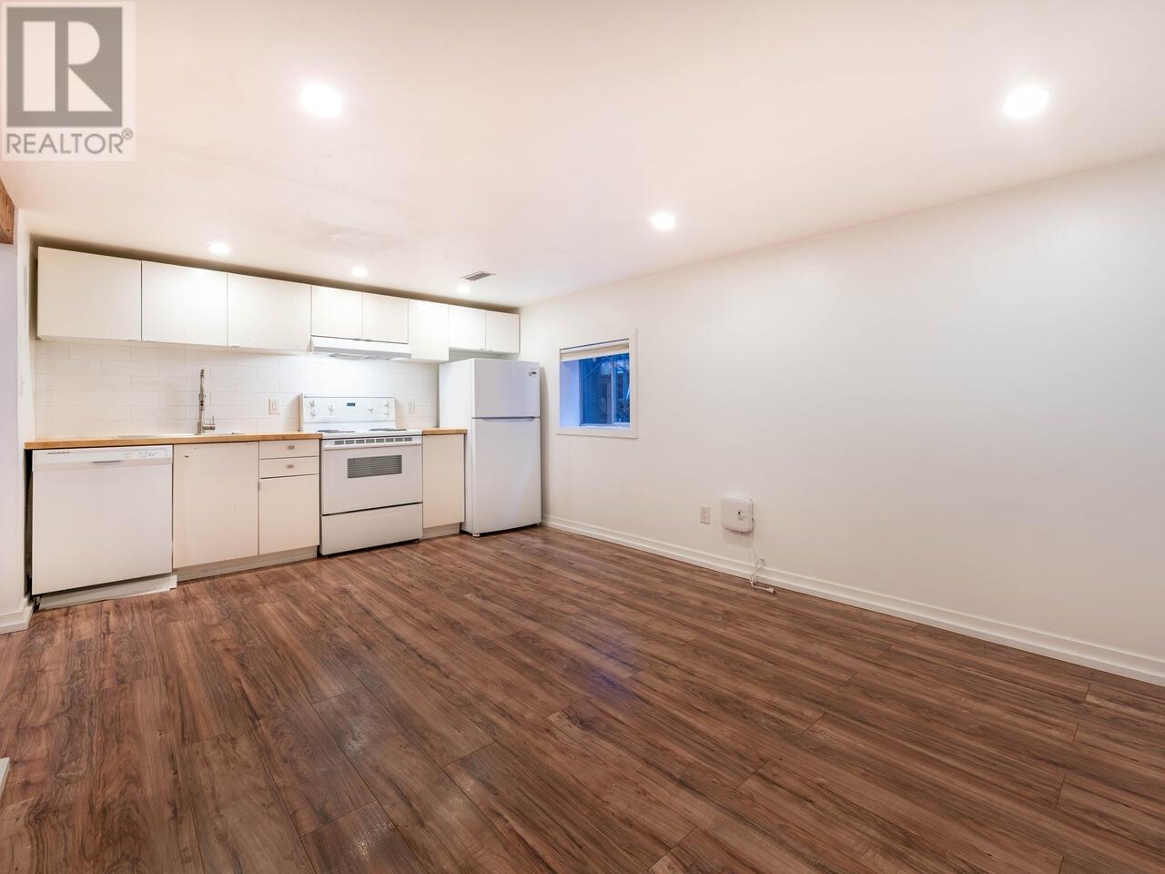 Listing Picture 31 of 36 : 4537 WELWYN STREET, Vancouver / 溫哥華 - 魯藝地產 Yvonne Lu Group - MLS Medallion Club Member