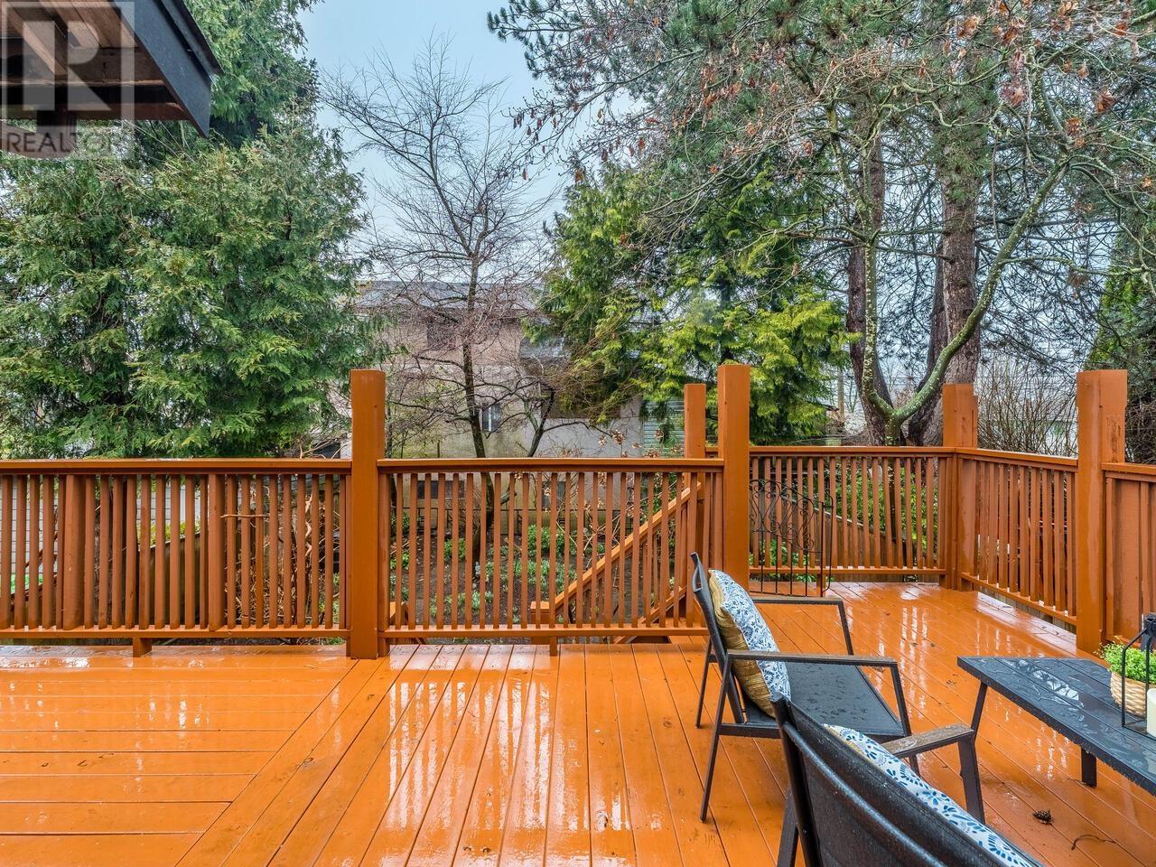 Listing Picture 22 of 36 : 4537 WELWYN STREET, Vancouver / 溫哥華 - 魯藝地產 Yvonne Lu Group - MLS Medallion Club Member