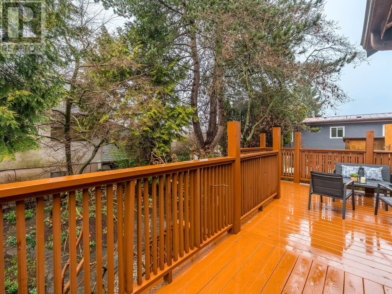 Listing Picture 24 of 36 : 4537 WELWYN STREET, Vancouver / 溫哥華 - 魯藝地產 Yvonne Lu Group - MLS Medallion Club Member