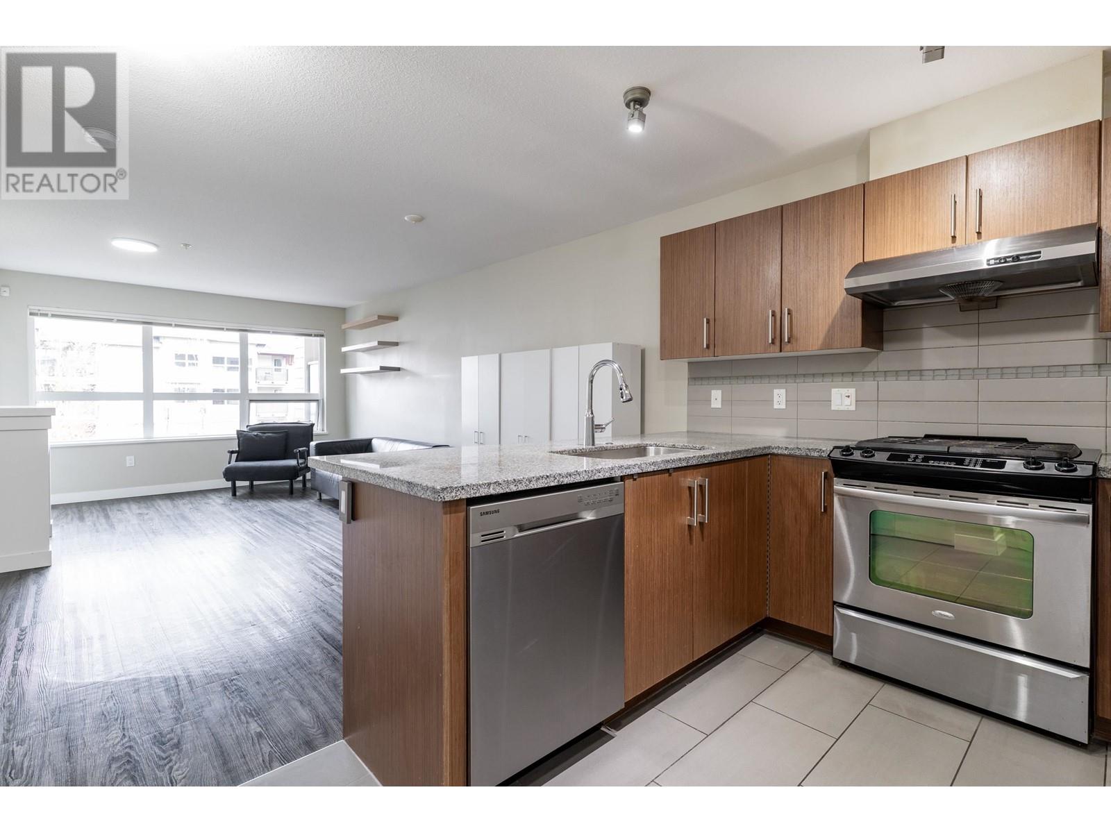 Listing Picture 5 of 30 : 310 6828 ECKERSLEY ROAD, Richmond / 烈治文 - 魯藝地產 Yvonne Lu Group - MLS Medallion Club Member