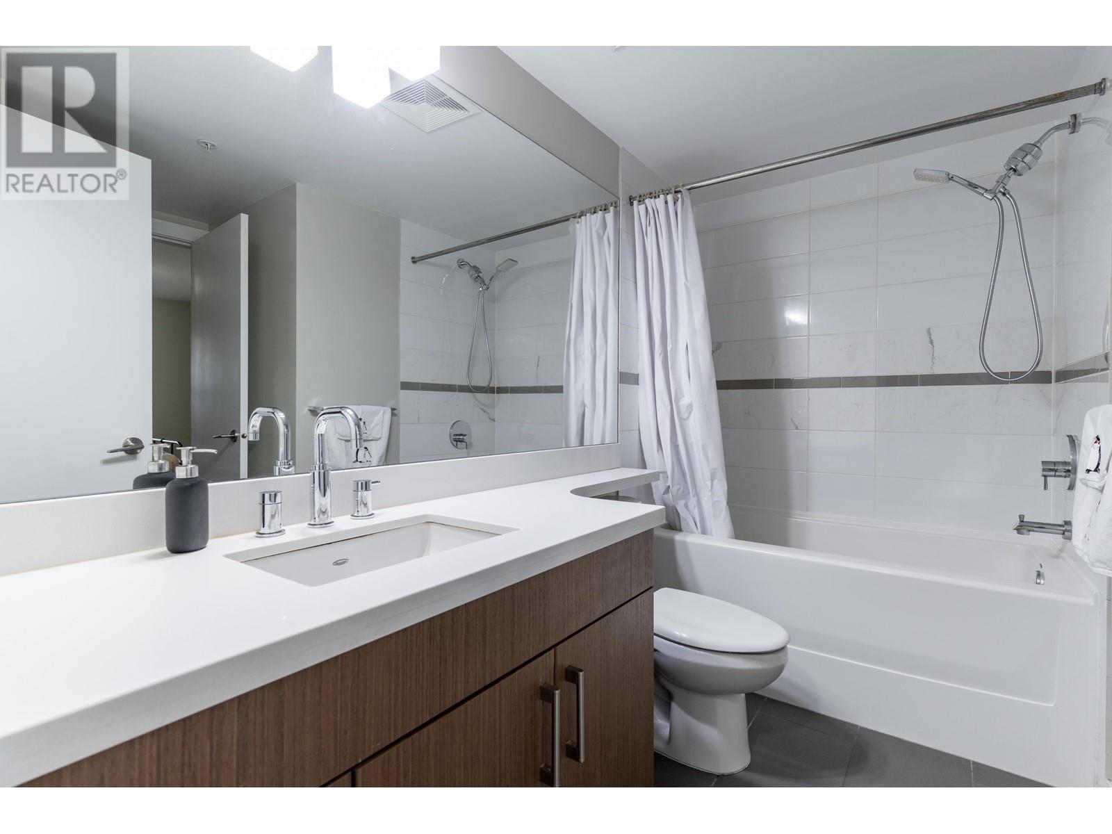 Listing Picture 15 of 30 : 310 6828 ECKERSLEY ROAD, Richmond / 烈治文 - 魯藝地產 Yvonne Lu Group - MLS Medallion Club Member