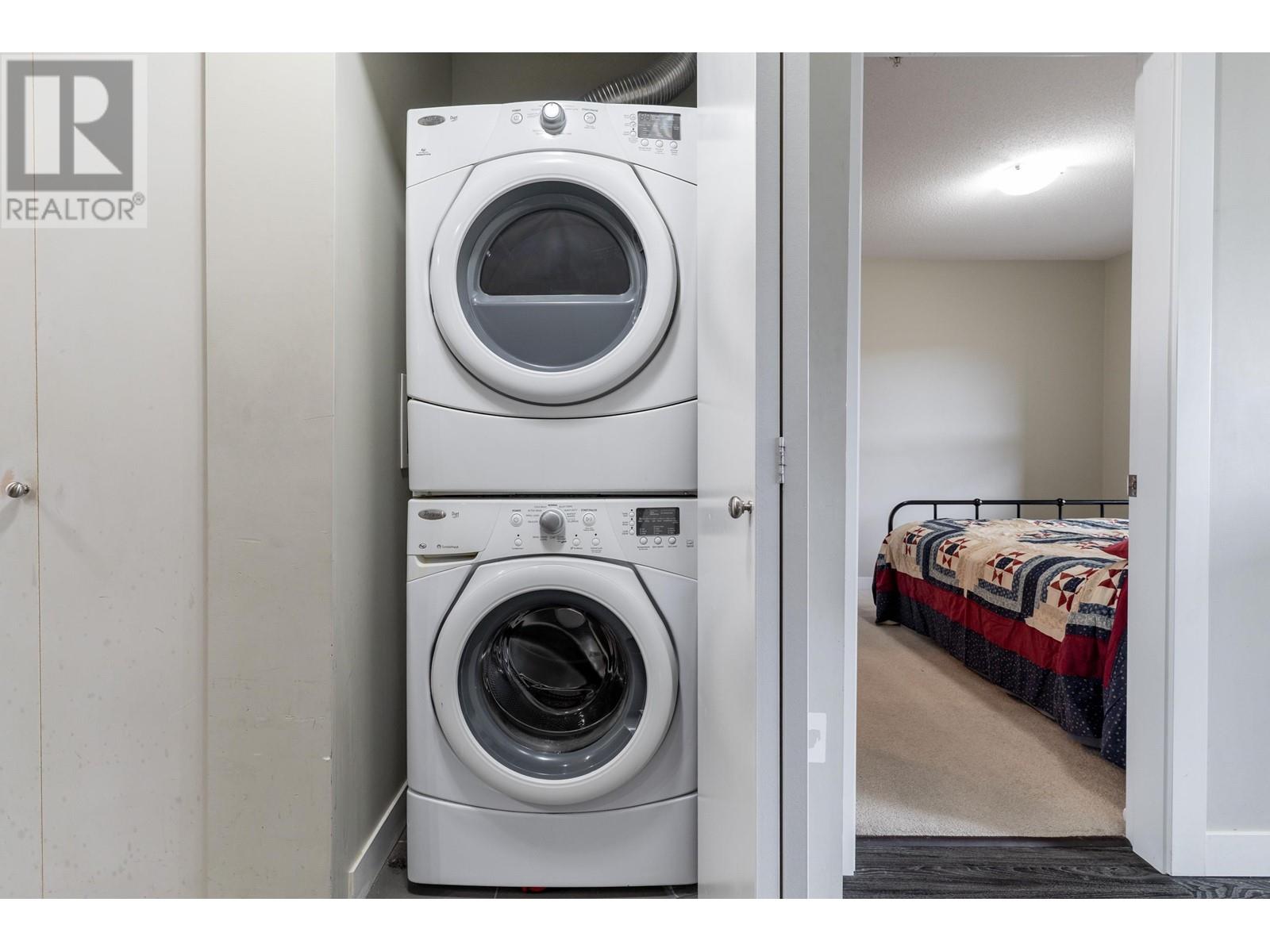 Listing Picture 16 of 30 : 310 6828 ECKERSLEY ROAD, Richmond / 烈治文 - 魯藝地產 Yvonne Lu Group - MLS Medallion Club Member