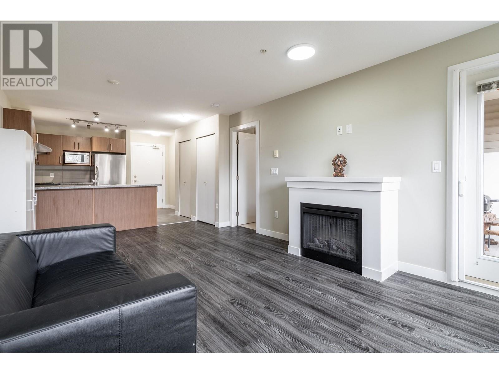 Listing Picture 10 of 30 : 310 6828 ECKERSLEY ROAD, Richmond / 烈治文 - 魯藝地產 Yvonne Lu Group - MLS Medallion Club Member