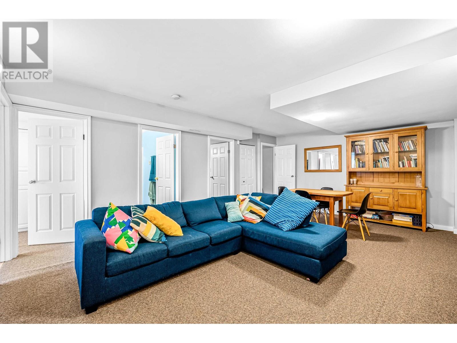 5709 Owl Court, North Vancouver, British Columbia  V7R 4V1 - Photo 16 - R2970824