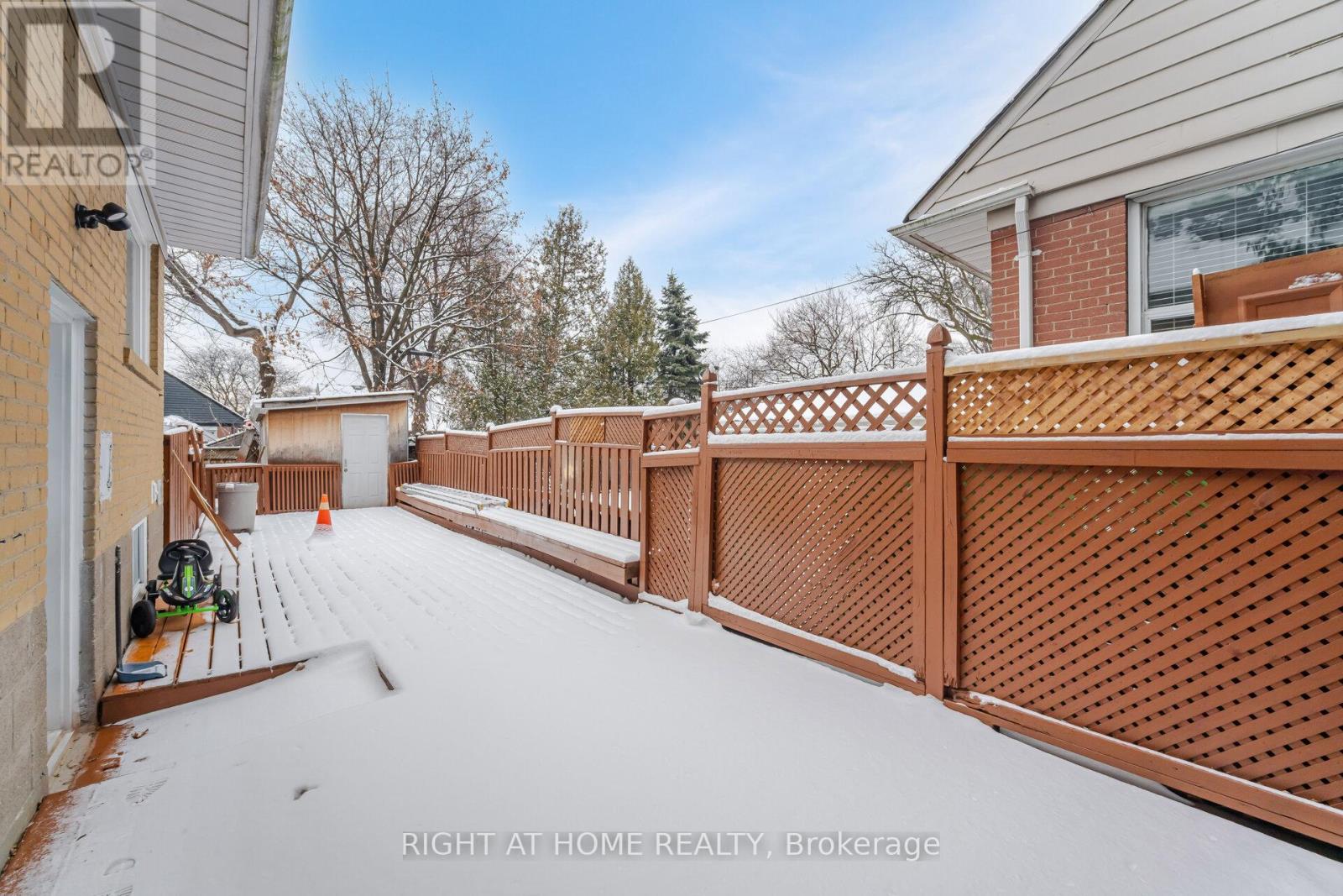 41 Tofield Crescent, Toronto, Ontario  M9W 2B8 - Photo 32 - W11994187