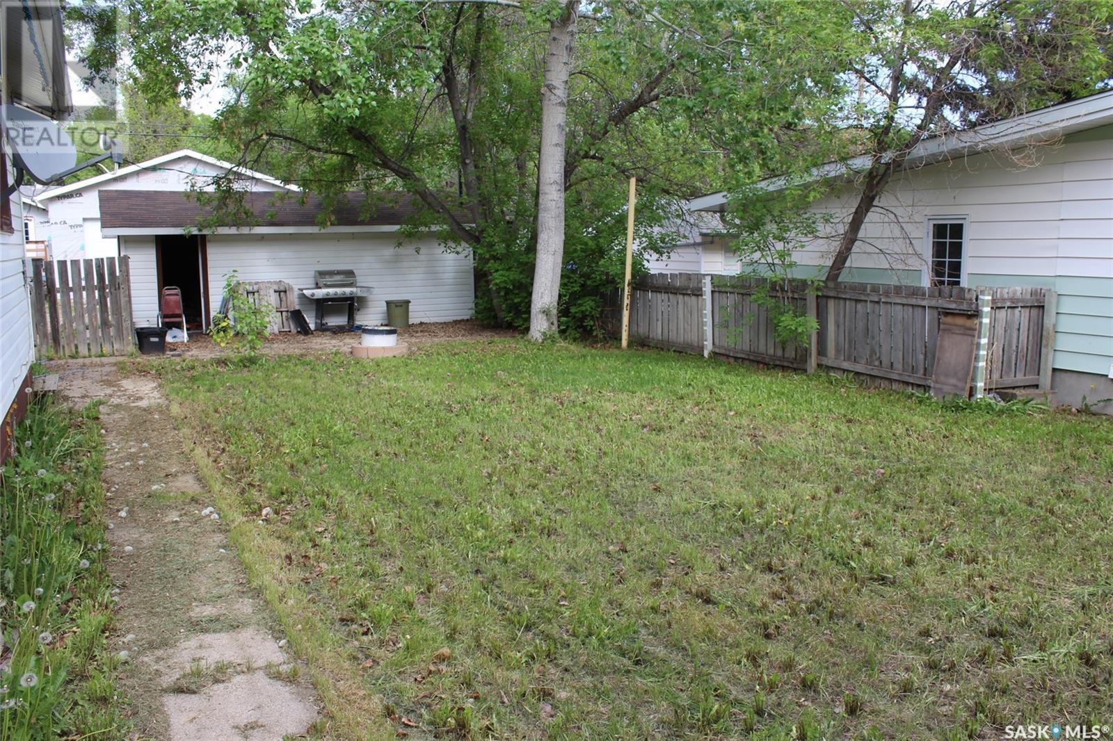 724 3rd Street E, Shaunavon, Saskatchewan  S0N 2M0 - Photo 16 - SK996827