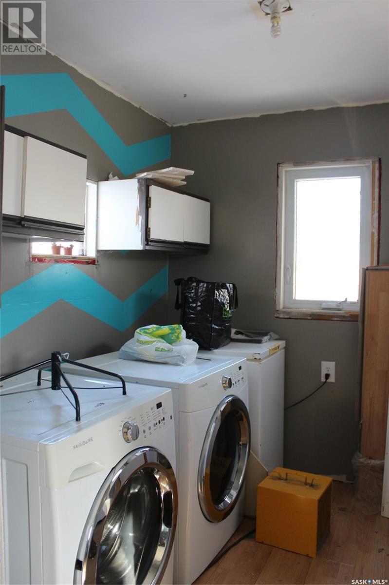 724 3rd Street E, Shaunavon, Saskatchewan  S0N 2M0 - Photo 8 - SK996827