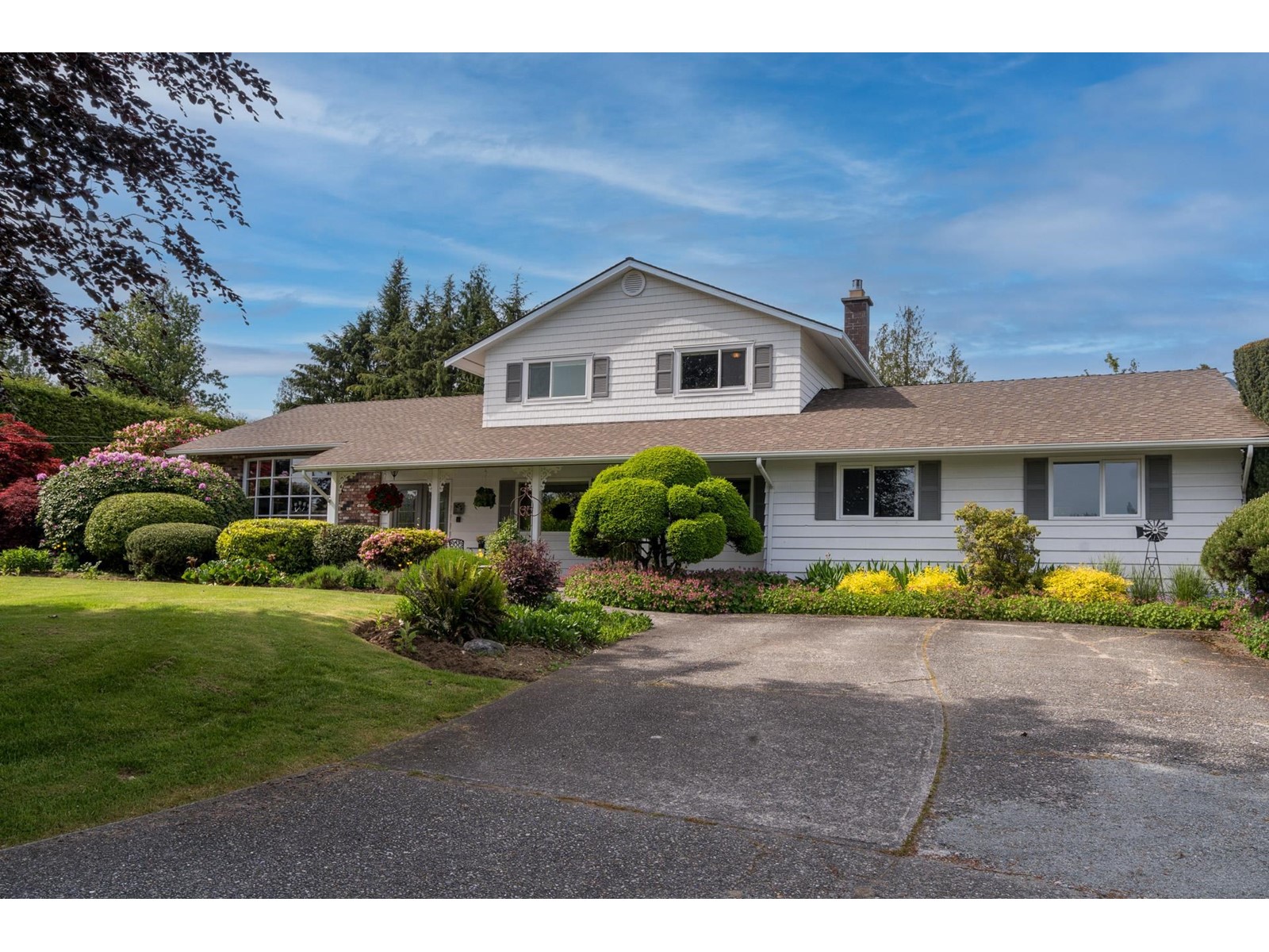 Property at 29903 GLENGARRY AVENUE image 3