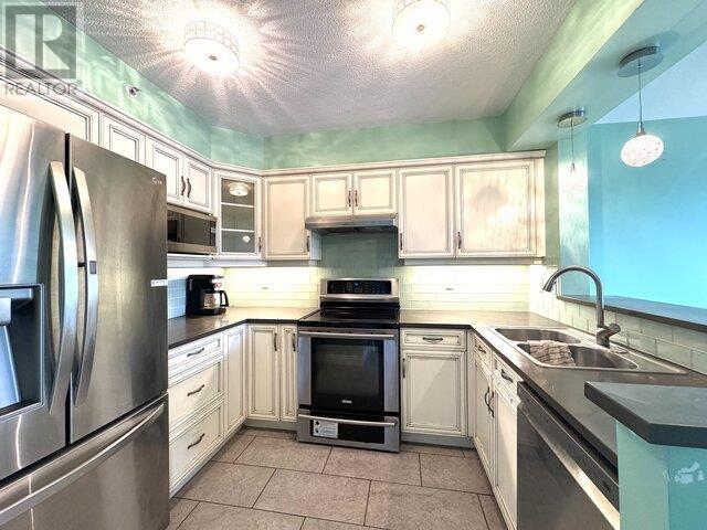 Listing Picture 7 of 14 : 1404 5775 HAMPTON PLACE, Vancouver / 溫哥華 - 魯藝地產 Yvonne Lu Group - MLS Medallion Club Member